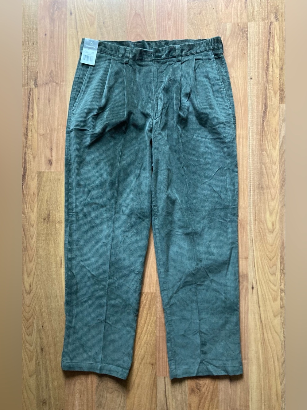 NWT Claiborne Pleated Olive Green Wide Wale Mens 36x30 Luxury Corduroy Pants